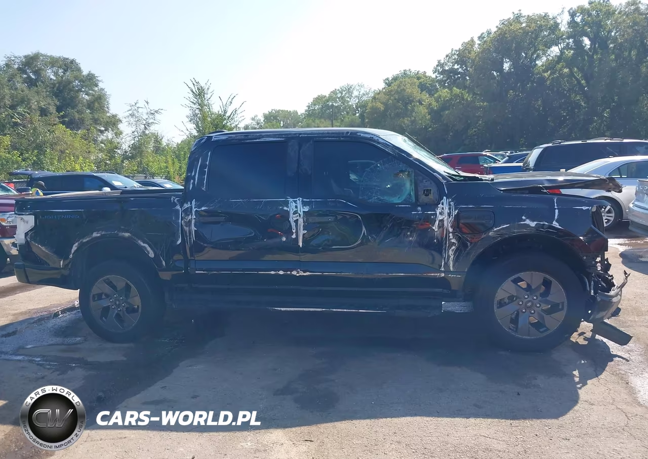 2023 Ford F-150 Lightning Xlt VIN:1FT6W1EV2PWG61779 - 14