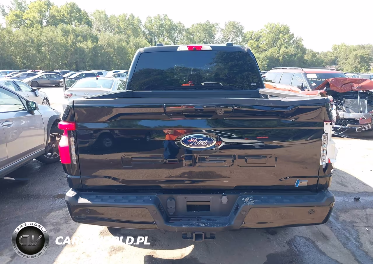 2023 Ford F-150 Lightning Xlt VIN:1FT6W1EV2PWG61779 - 16