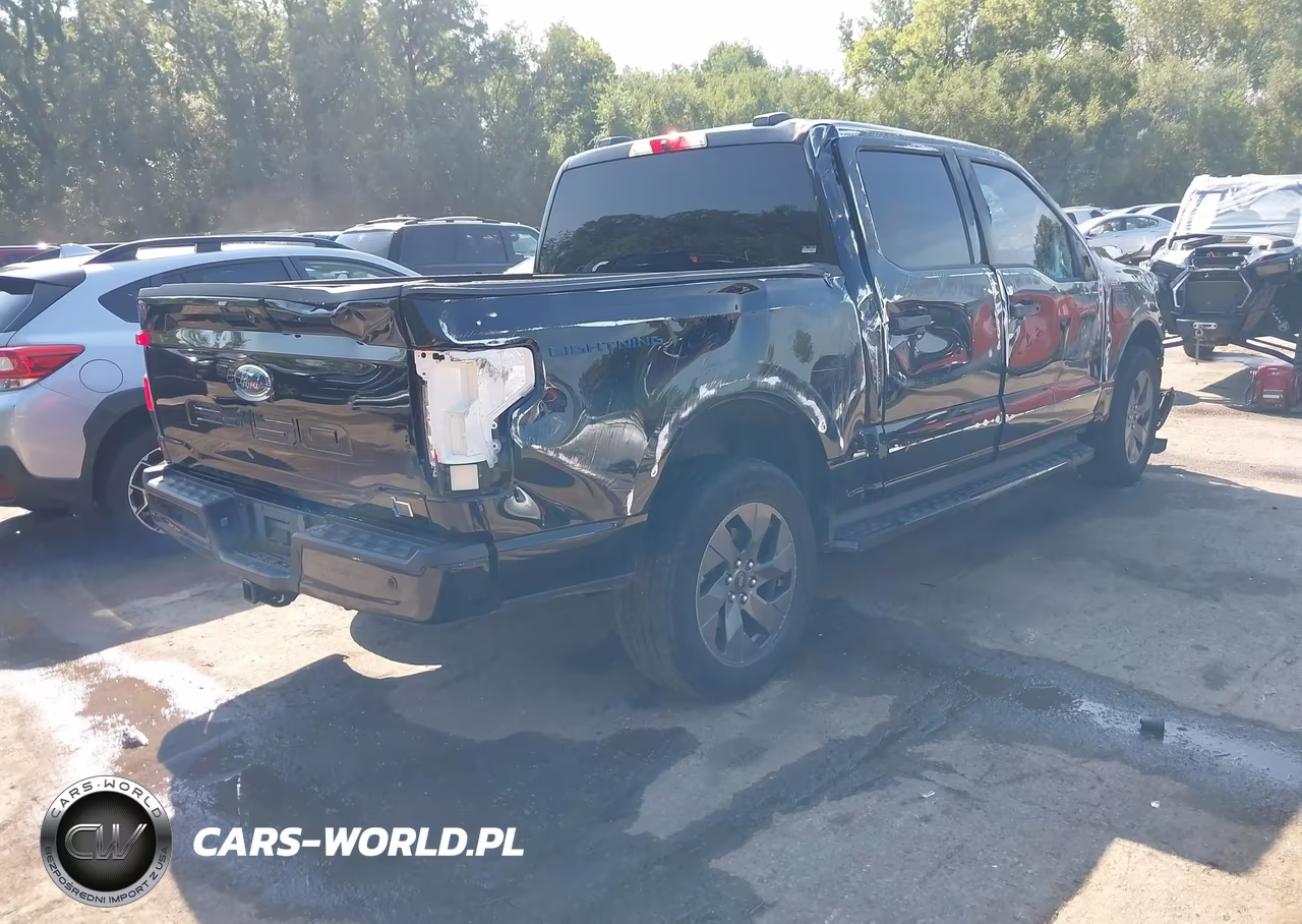2023 Ford F-150 Lightning Xlt VIN:1FT6W1EV2PWG61779 - 4