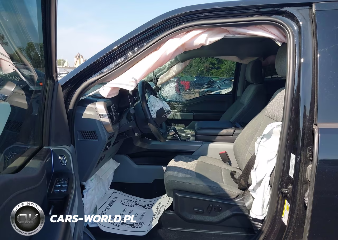 2023 Ford F-150 Lightning Xlt VIN:1FT6W1EV2PWG61779 - 5