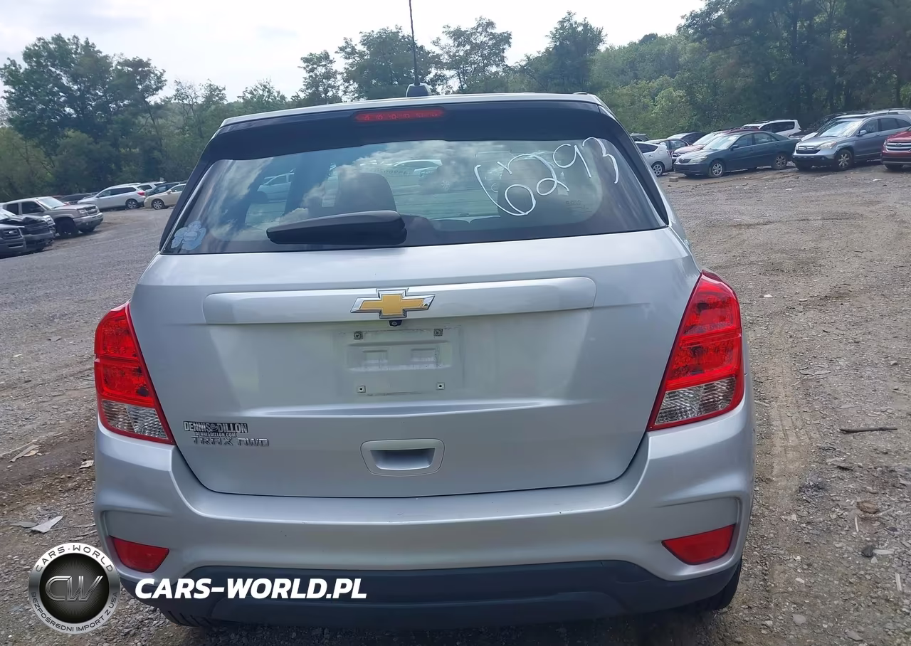 2018 Chevrolet Trax Ls VIN:3GNCJNSB6JL246293 - 16