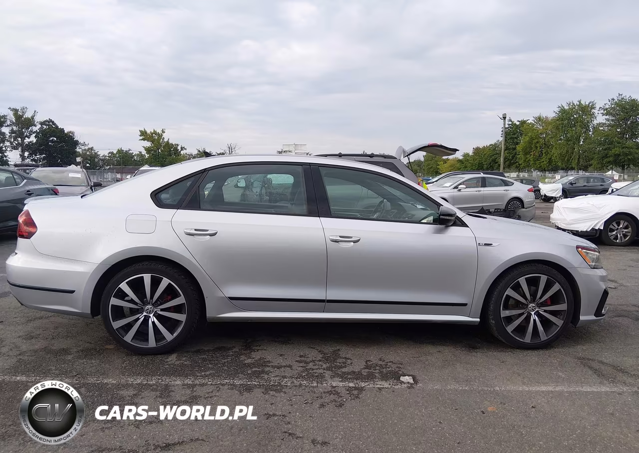 2018 Volkswagen Passat 3.6L V6 Gt VIN:1VWJM7A37JC051924 - 13