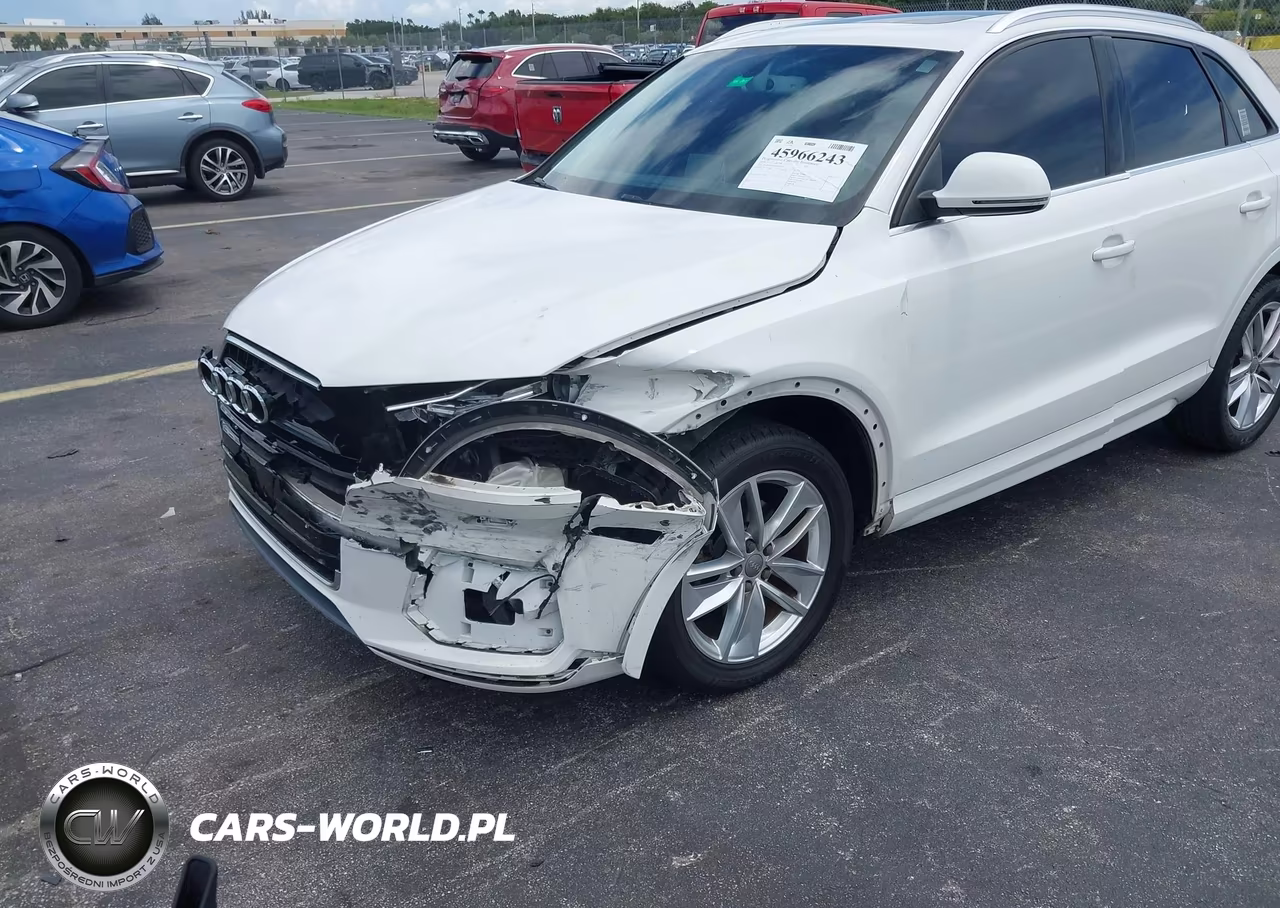 2016 Audi Q3 2.0T Premium Plus VIN:WA1BFCFS2GR009770 - 6