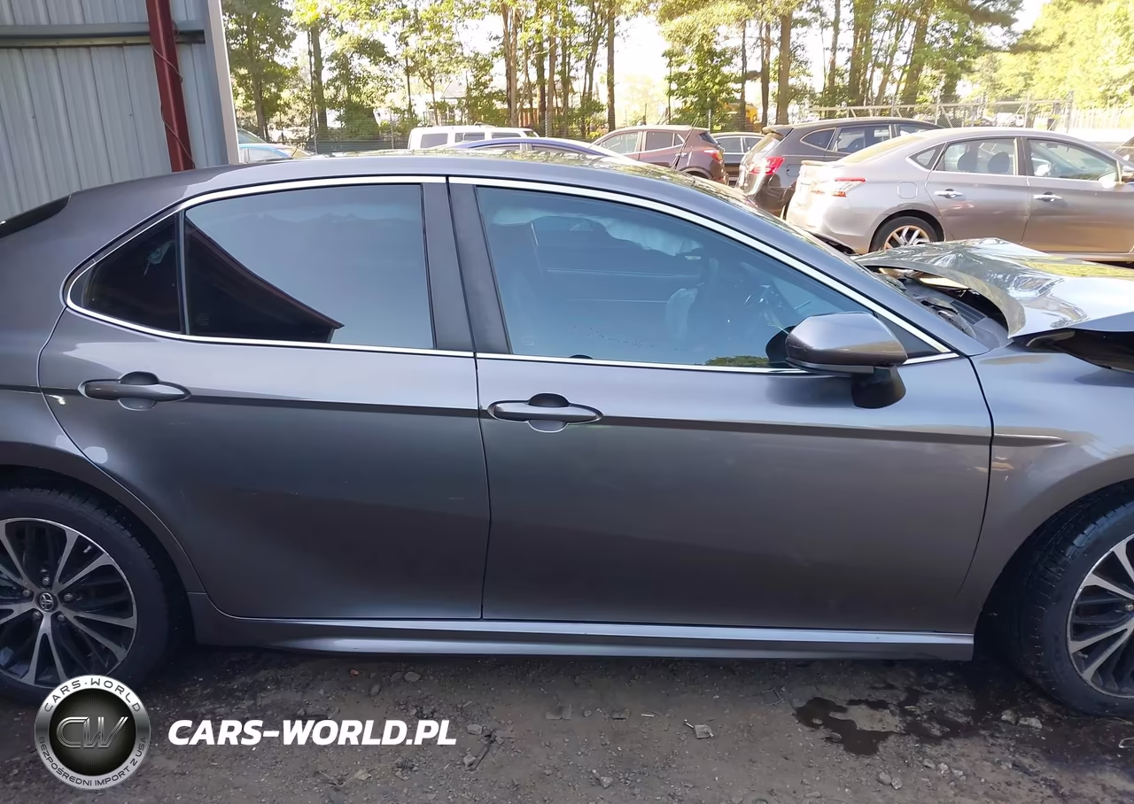 2018 Toyota Camry Se VIN:4T1B11HK0JU618975 - 13