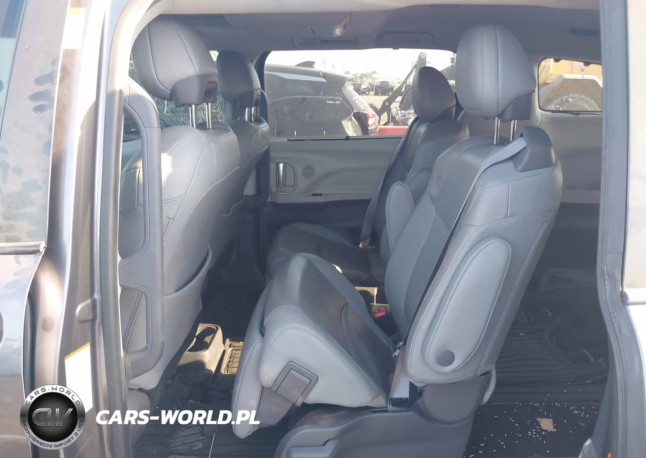 2021 Toyota Sienna Limited VIN:5TDZRKECXMS057935 - 8