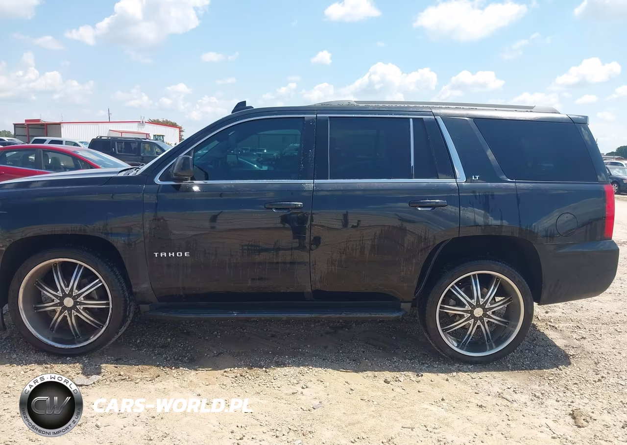 2018 Chevrolet Tahoe Lt VIN:1GNSCBKC5JR104684 - 14