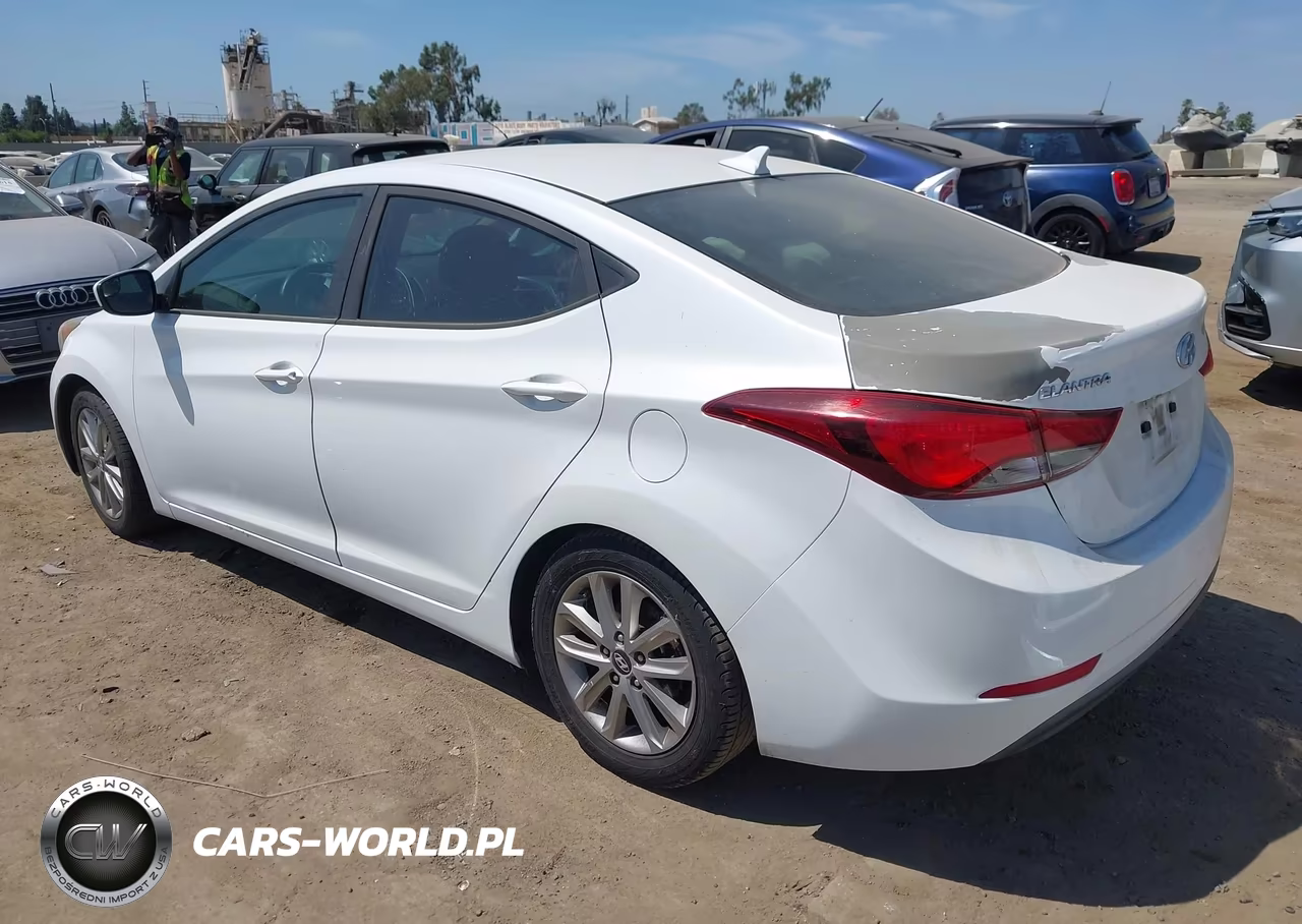2015 Hyundai Elantra Se VIN:5NPDH4AEXFH640126 - 3