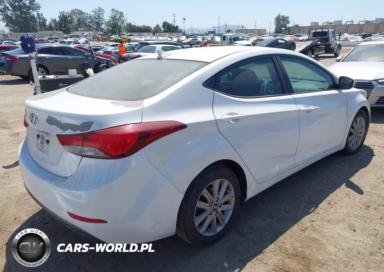 2015 Hyundai Elantra Se VIN:5NPDH4AEXFH640126 - 4