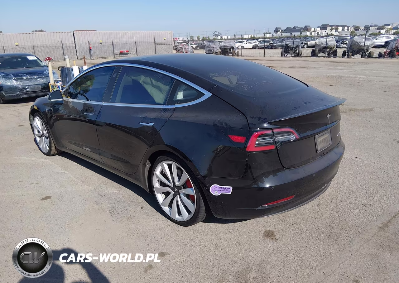 2018 Tesla Model 3 Long Range-Performance VIN:5YJ3E1EB6JF082673 - 3