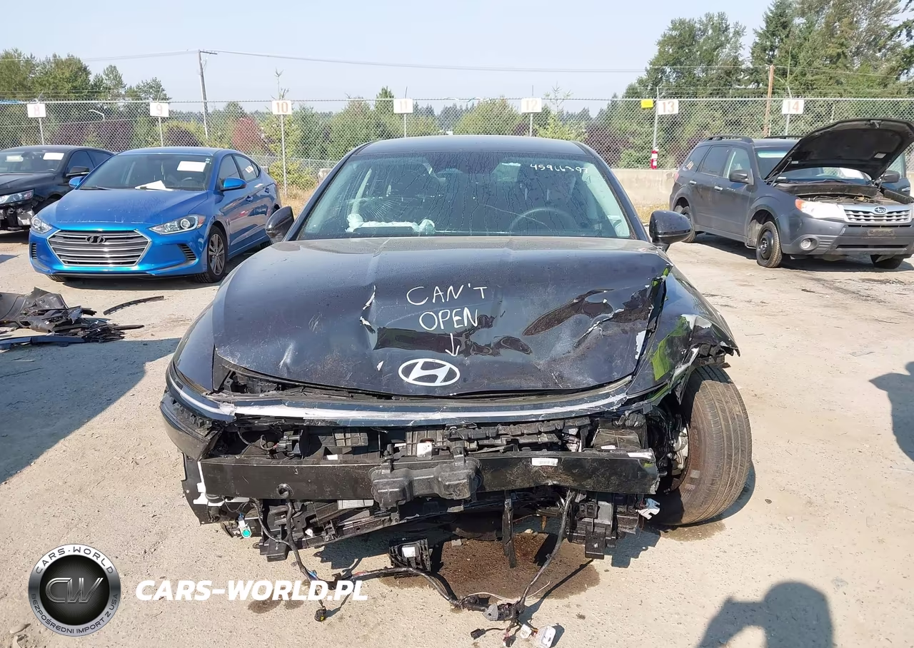 2026 Hyundai Sonata Hybrid Blue VIN:KMHL24JJ7TA172204 - 11
