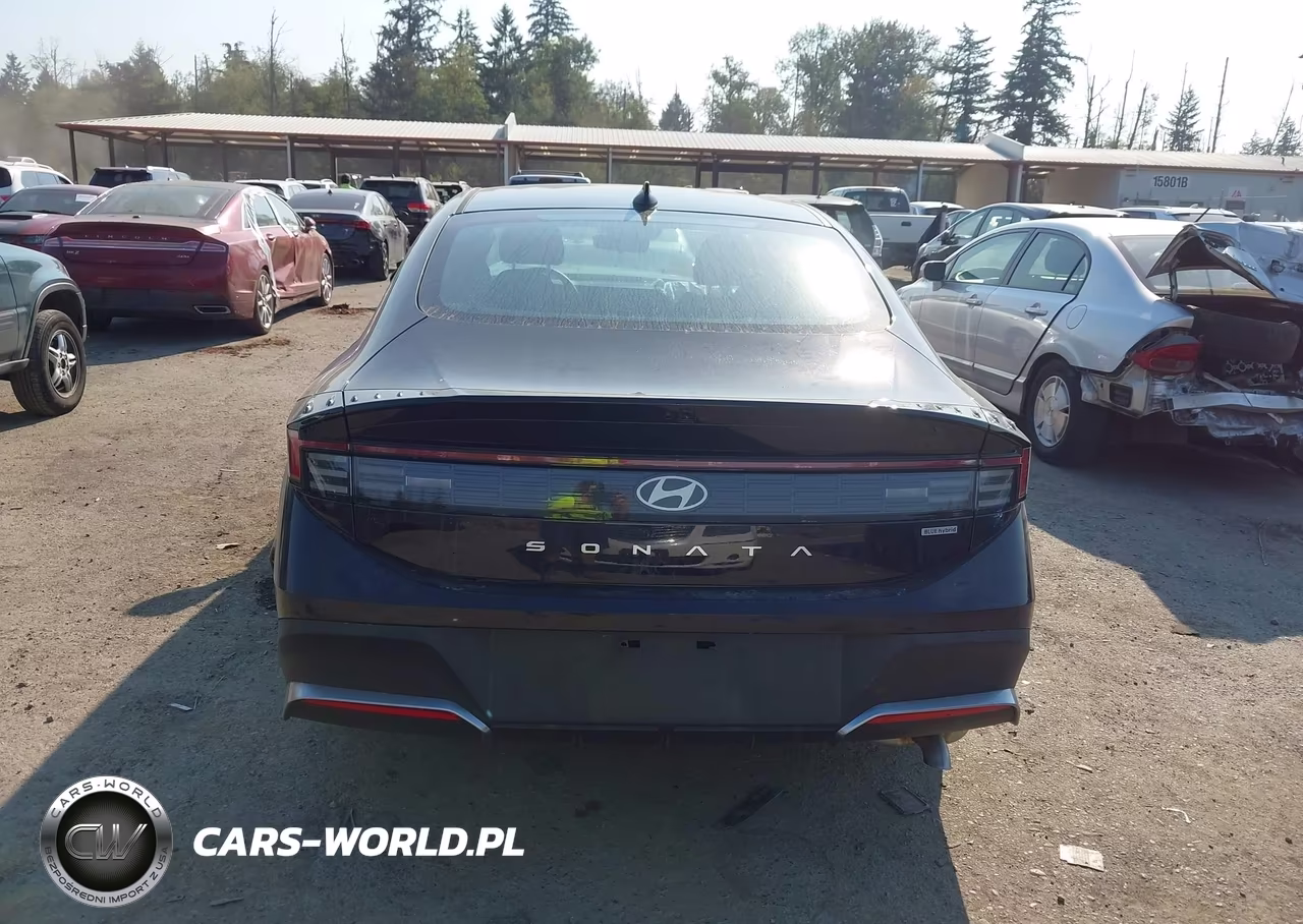 2026 Hyundai Sonata Hybrid Blue VIN:KMHL24JJ7TA172204 - 15
