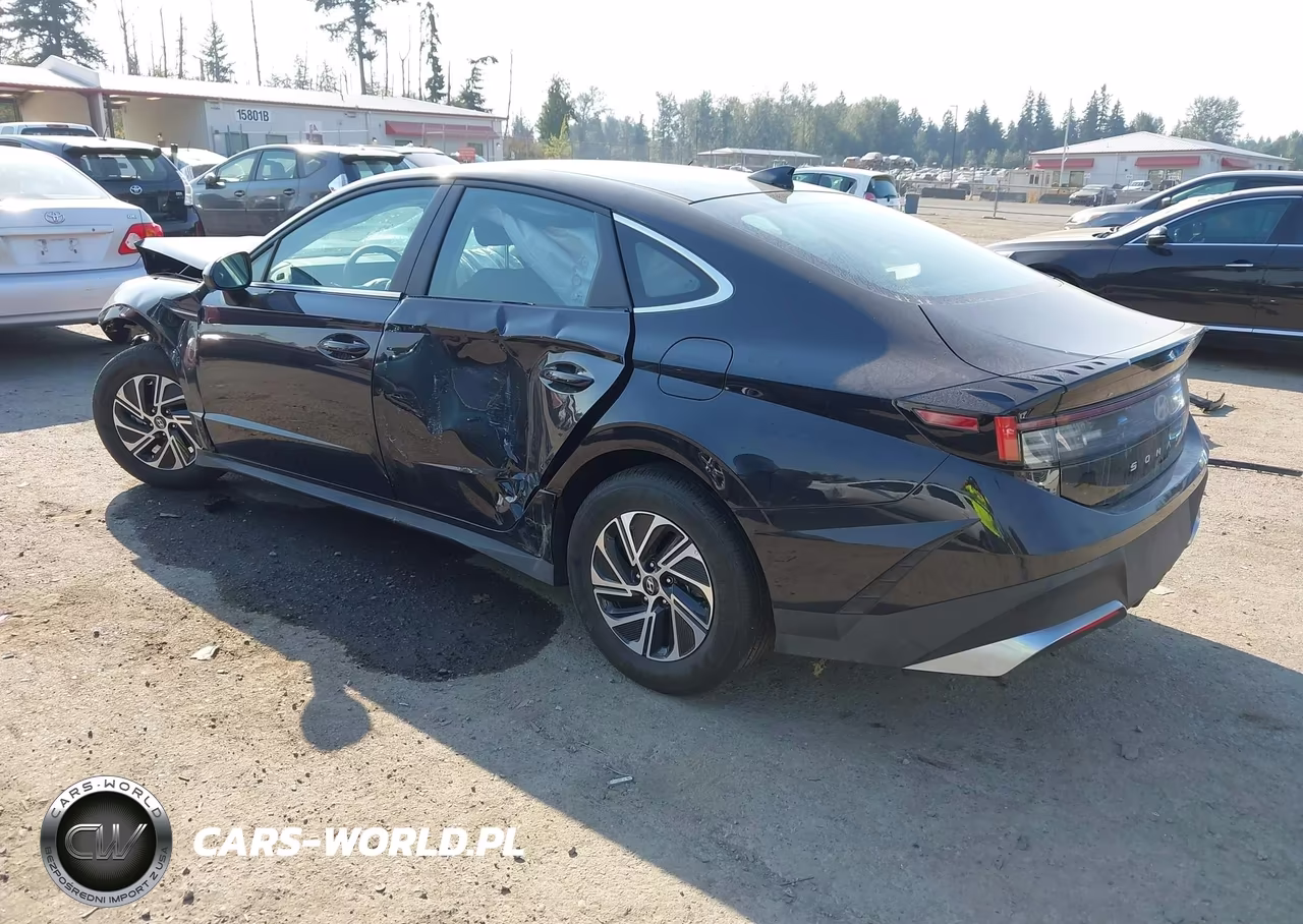 2026 Hyundai Sonata Hybrid Blue VIN:KMHL24JJ7TA172204 - 3