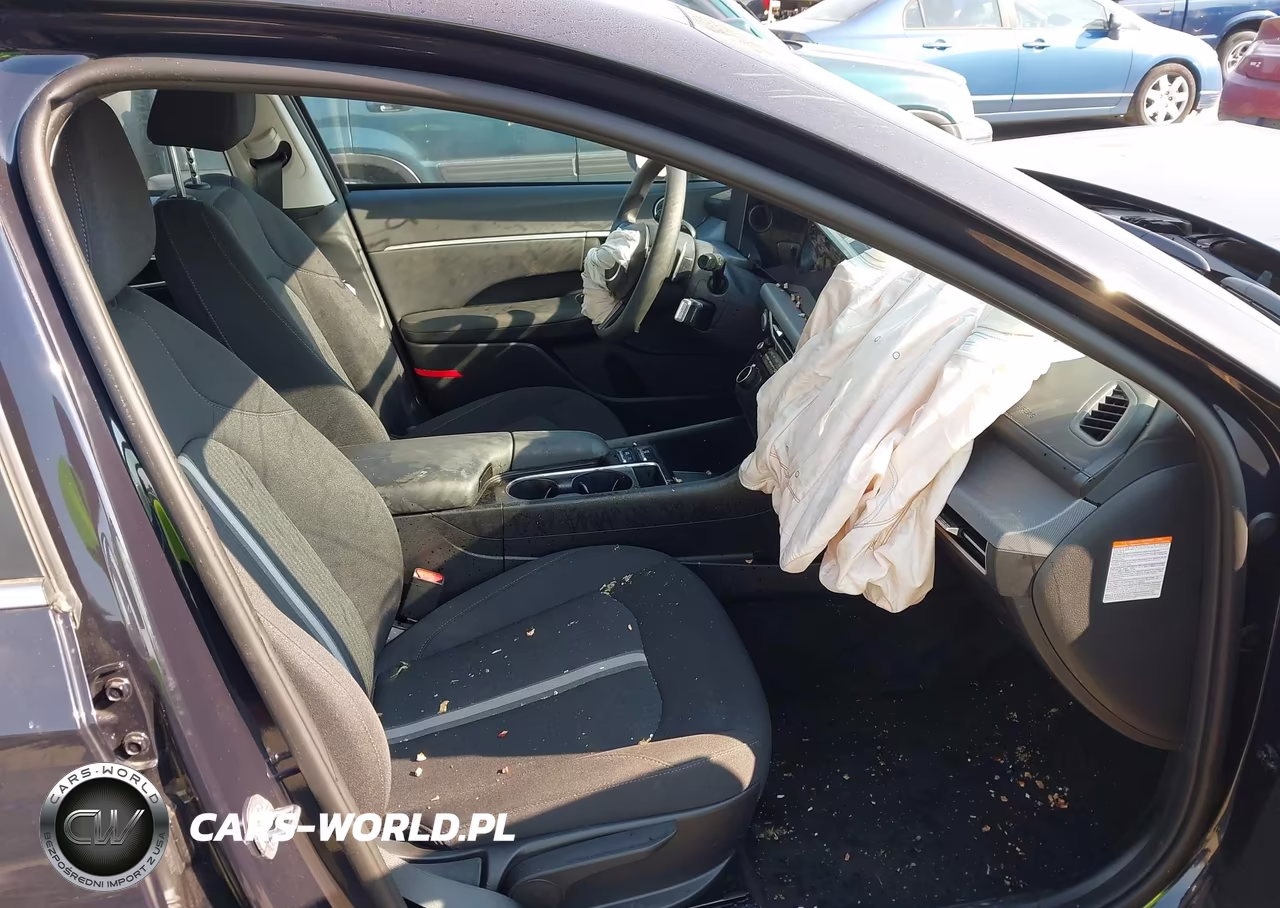 2026 Hyundai Sonata Hybrid Blue VIN:KMHL24JJ7TA172204 - 5