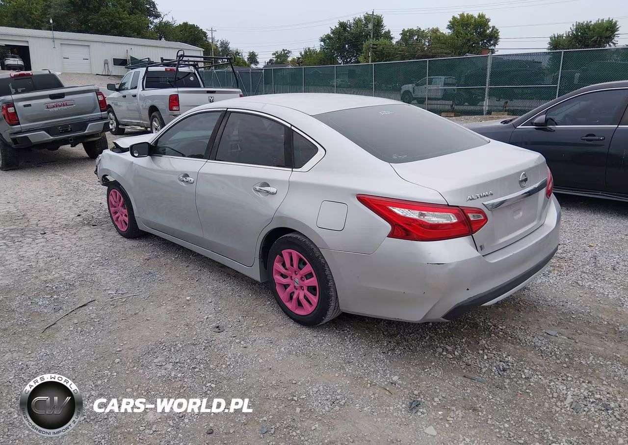 2017 Nissan Altima 2.5 S VIN:1N4AL3AP2HC144786 - 3