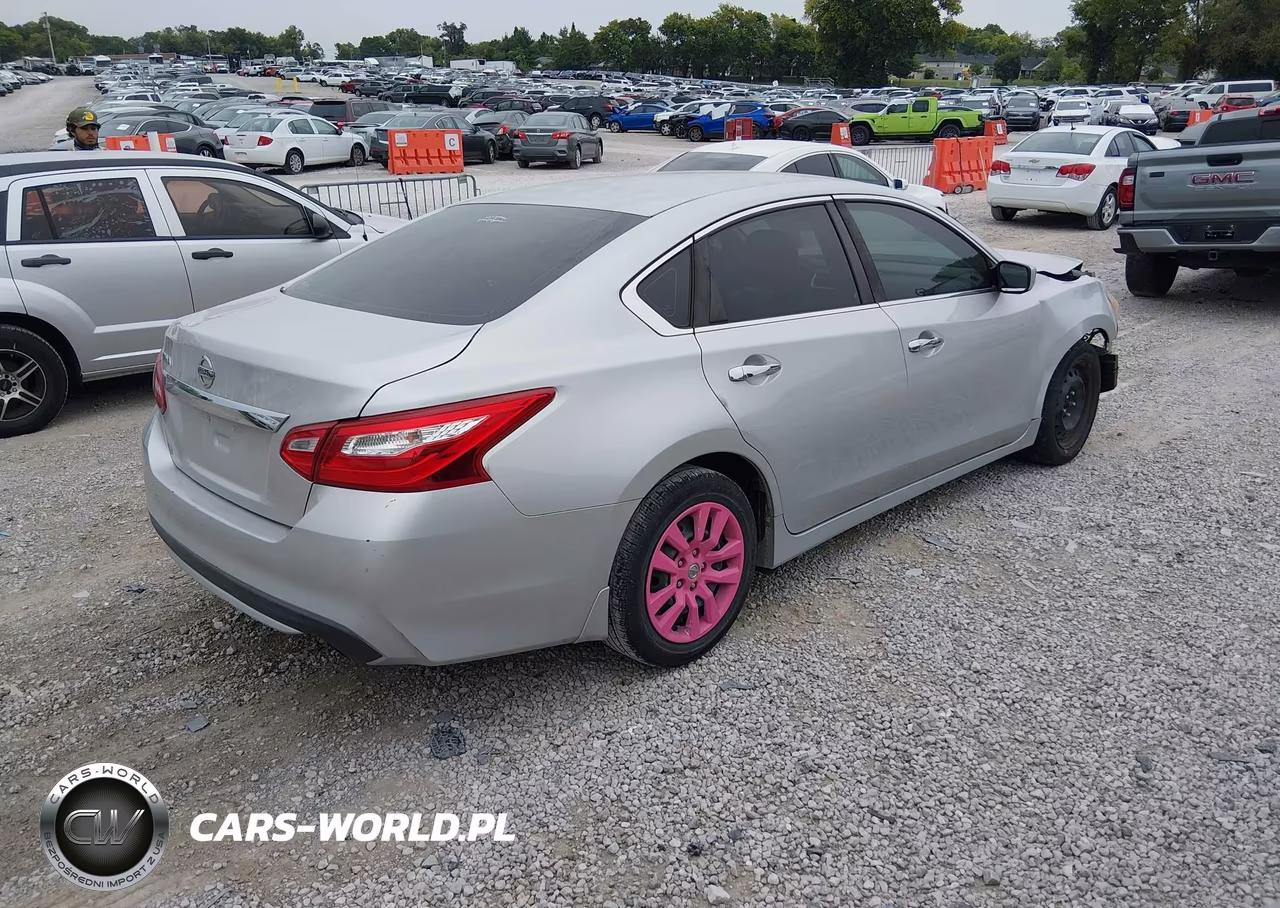 2017 Nissan Altima 2.5 S VIN:1N4AL3AP2HC144786 - 4