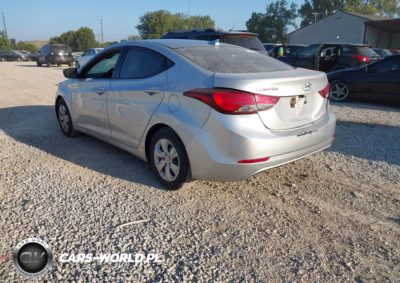 2016 Hyundai Elantra Se VIN:5NPDH4AE9GH751932 - 3