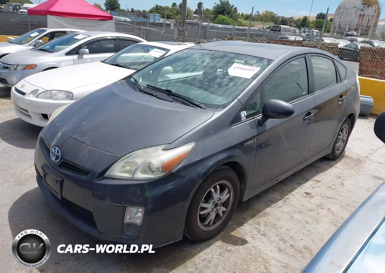 2011 Toyota Prius Two VIN:JTDKN3DU9B5311862 - 2