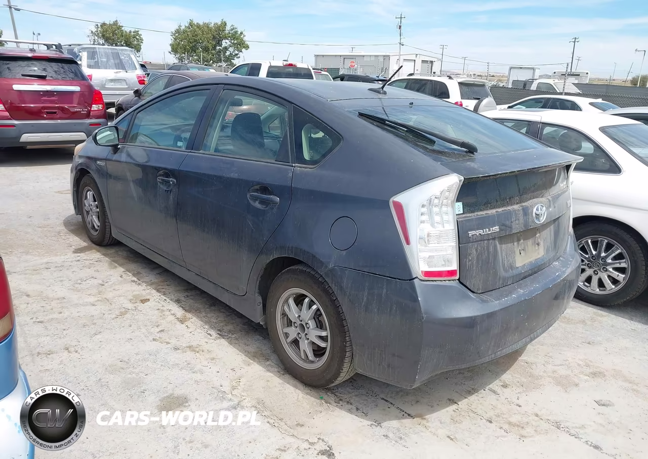 2011 Toyota Prius Two VIN:JTDKN3DU9B5311862 - 3