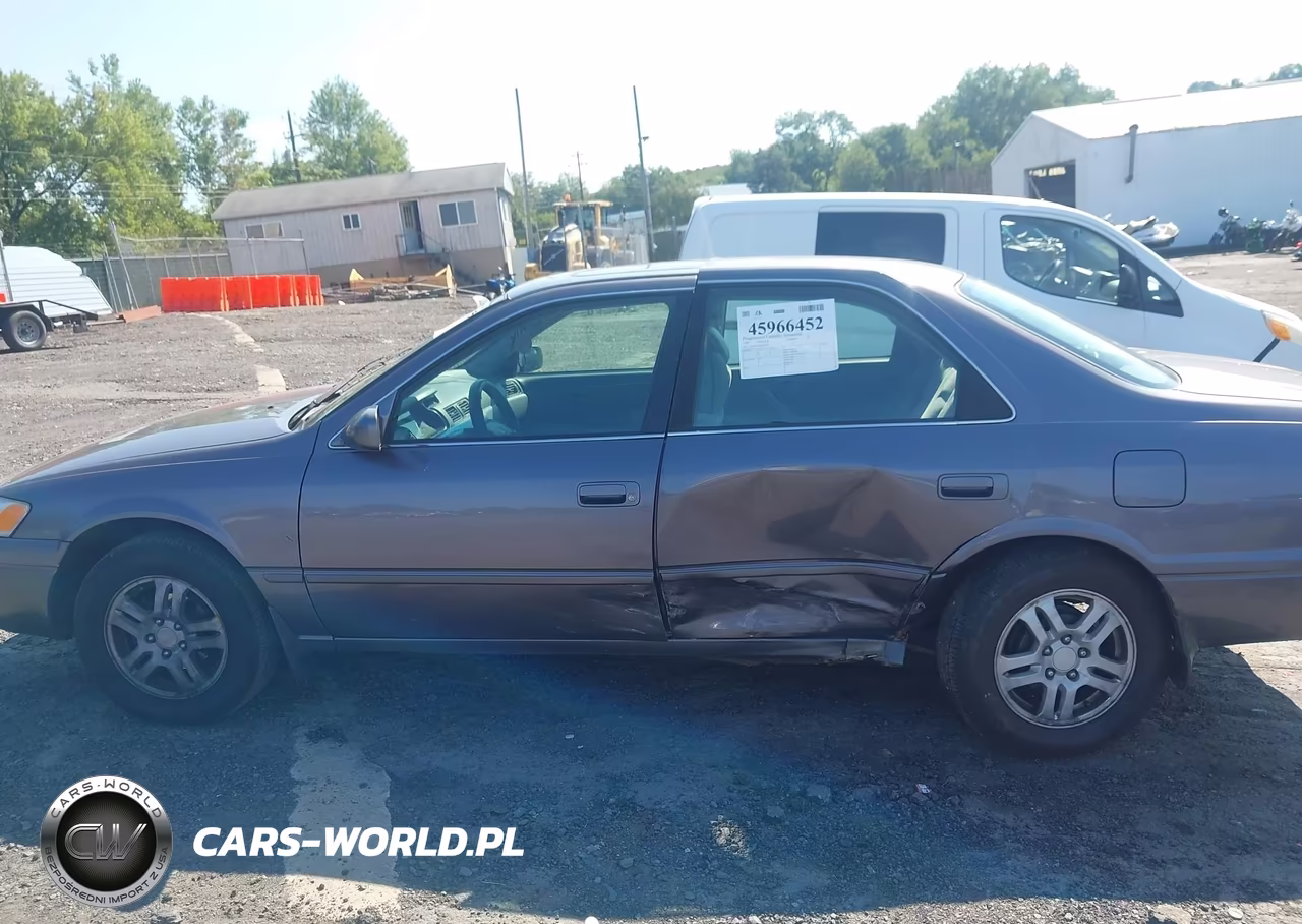 1999 Toyota Camry Le VIN:JT2BG22K1X0278777 - 14