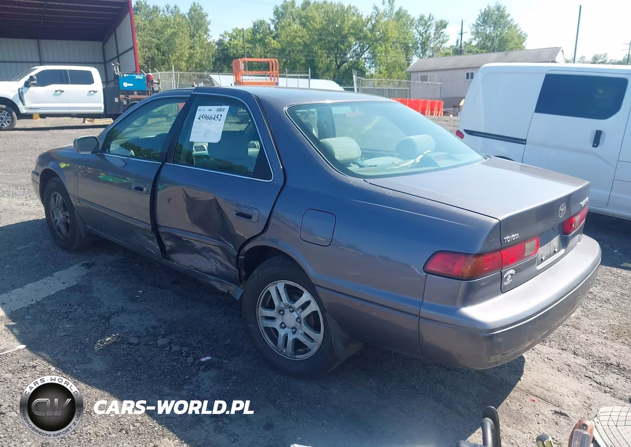 1999 Toyota Camry Le VIN:JT2BG22K1X0278777 - 3
