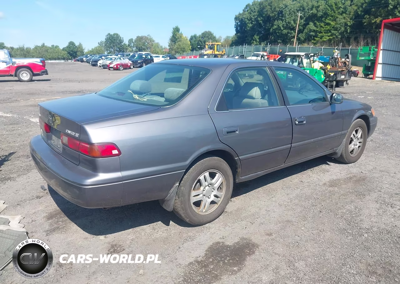 1999 Toyota Camry Le VIN:JT2BG22K1X0278777 - 4