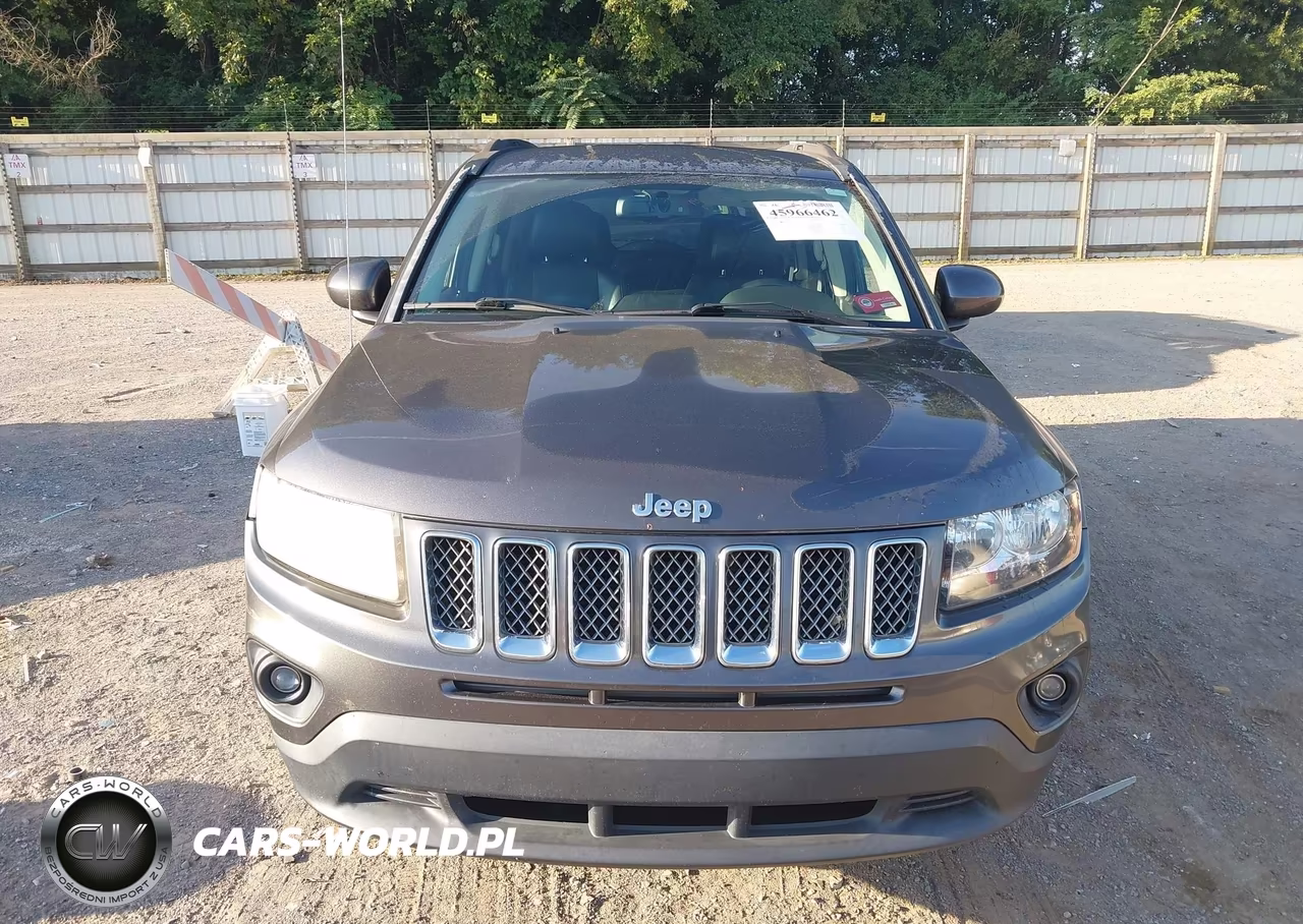 2015 Jeep Compass Latitude VIN:1C4NJCEB9FD361632 - 12