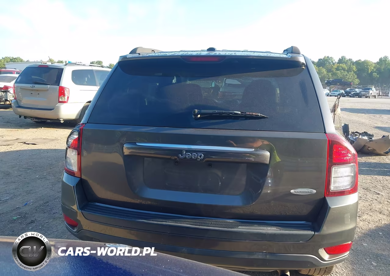 2015 Jeep Compass Latitude VIN:1C4NJCEB9FD361632 - 16