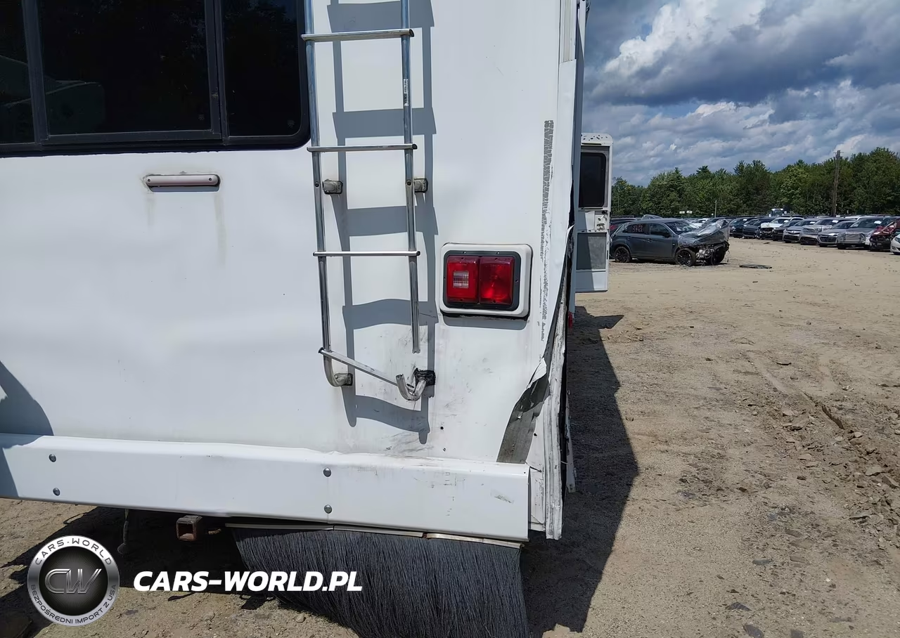 2004 Ford E-450 Cutaway Standard VIN:1FDXE45S34HA03236 - 11