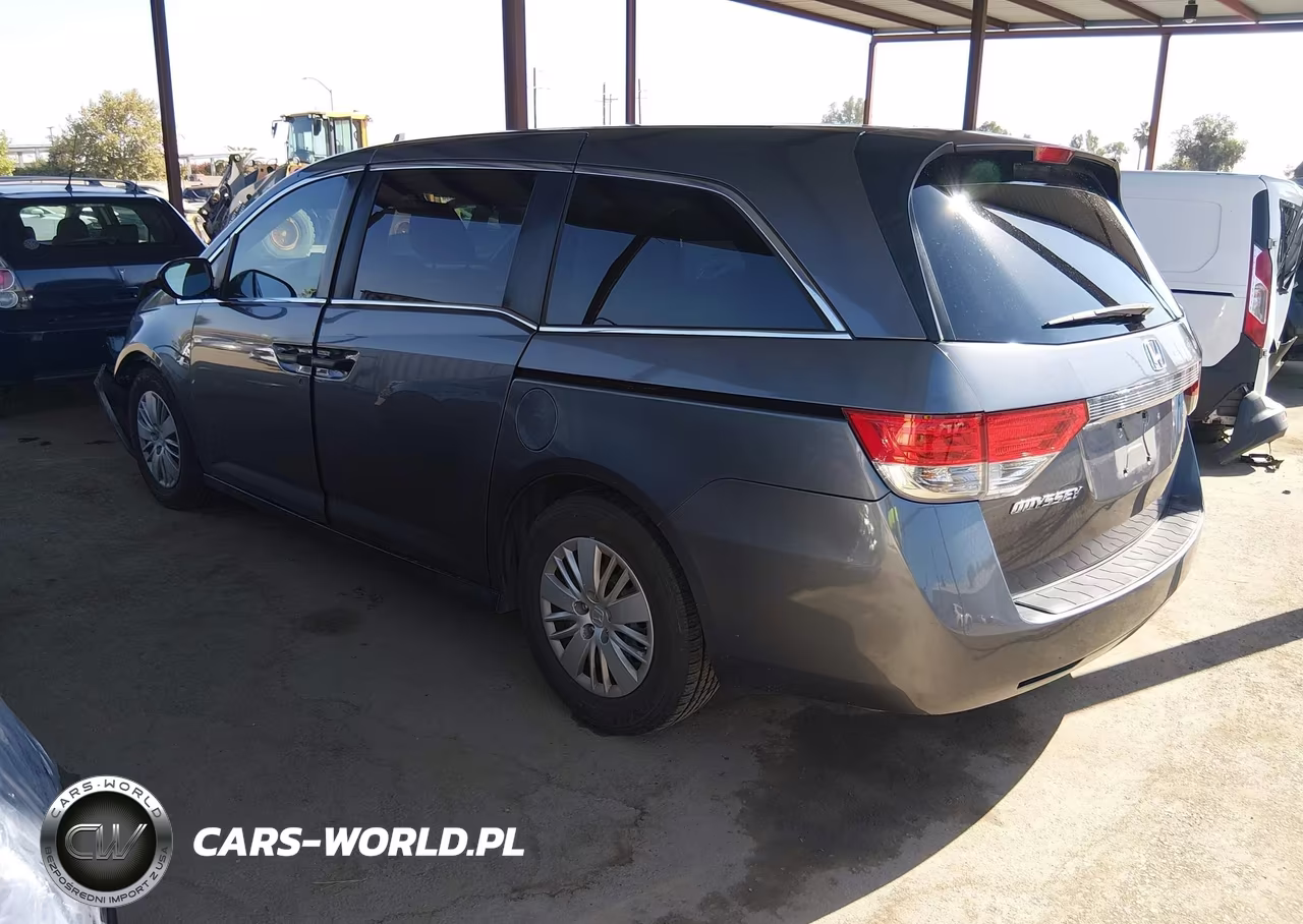 2015 Honda Odyssey Lx VIN:5FNRL5H2XFB083688 - 3