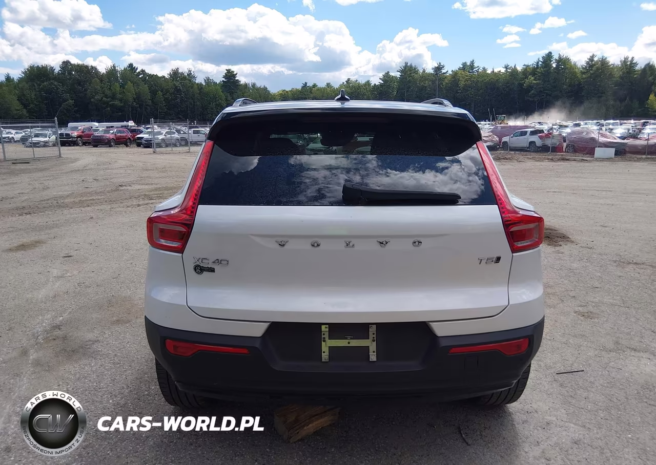 2021 Volvo Xc40 T5 R-Design VIN:YV4162UM5M2611533 - 16