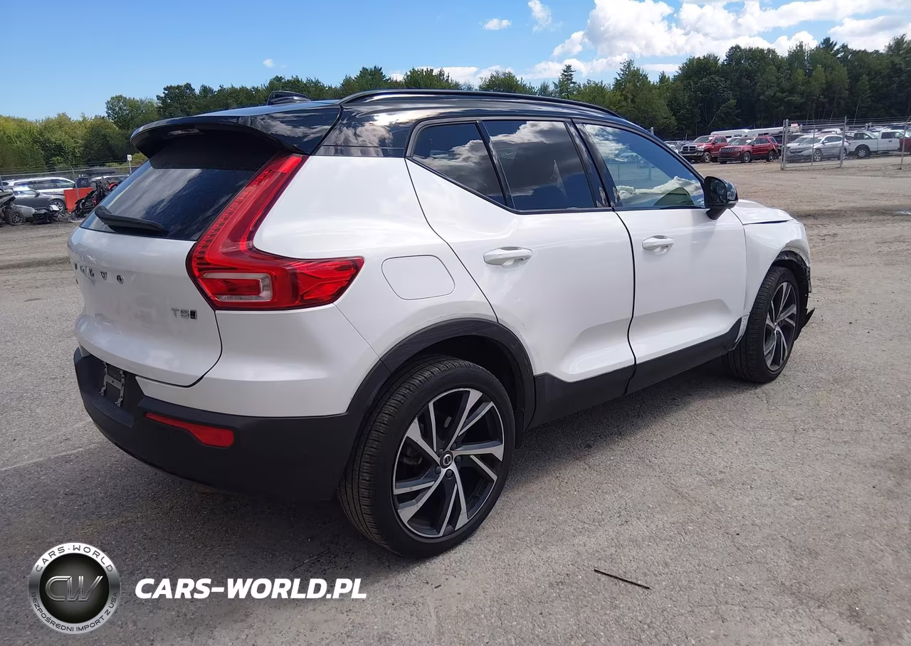 2021 Volvo Xc40 T5 R-Design VIN:YV4162UM5M2611533 - 4