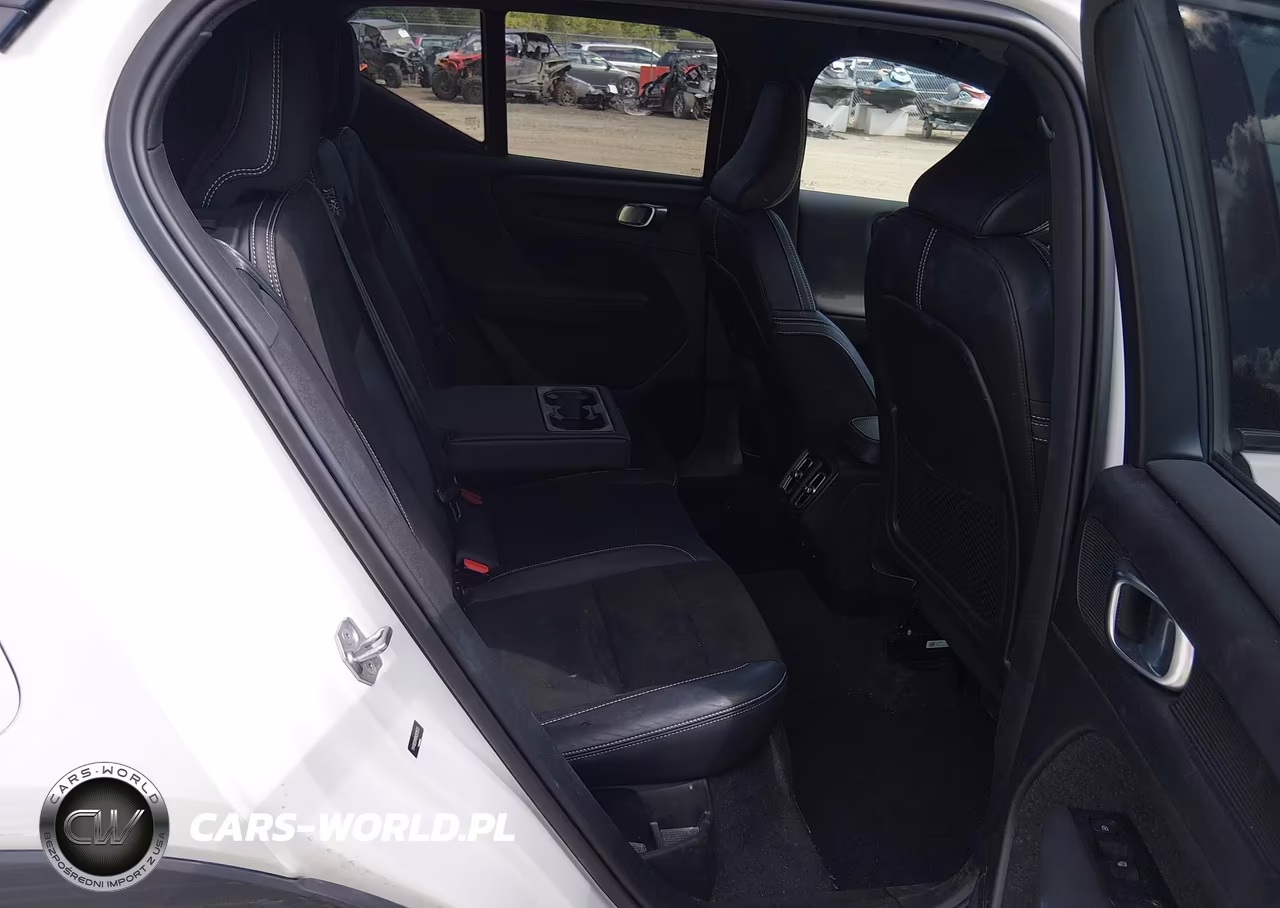 2021 Volvo Xc40 T5 R-Design VIN:YV4162UM5M2611533 - 8