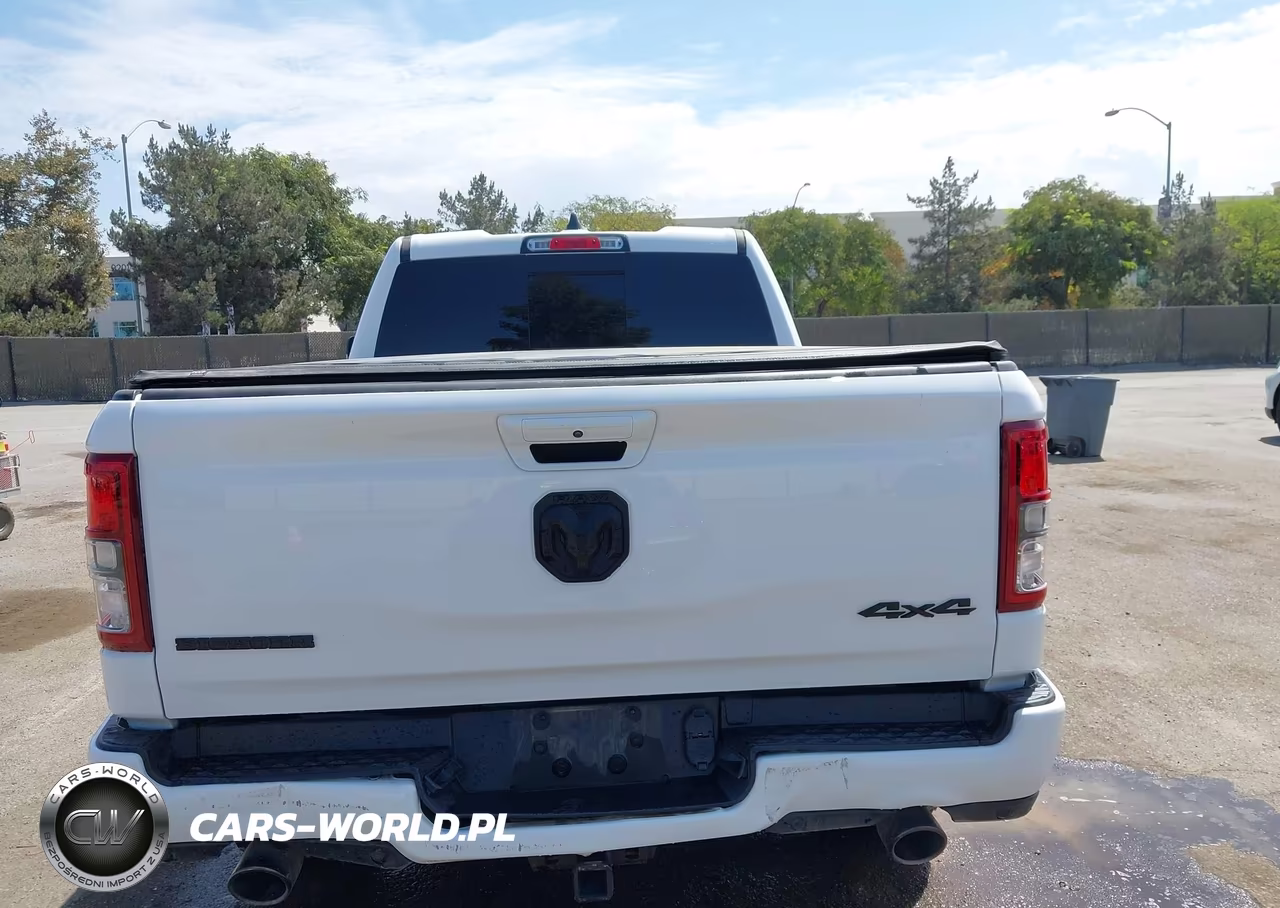 2022 Ram 1500 VIN:1C6SRFBT9NN161909 - 16