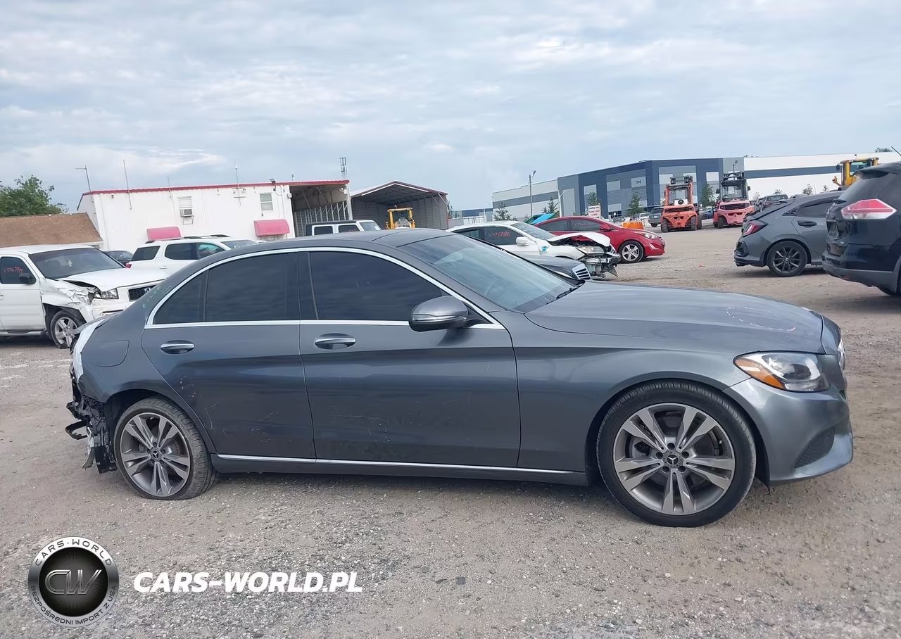 2018 Mercedes-Benz C 300 VIN:55SWF4JB0JU247830 - 13