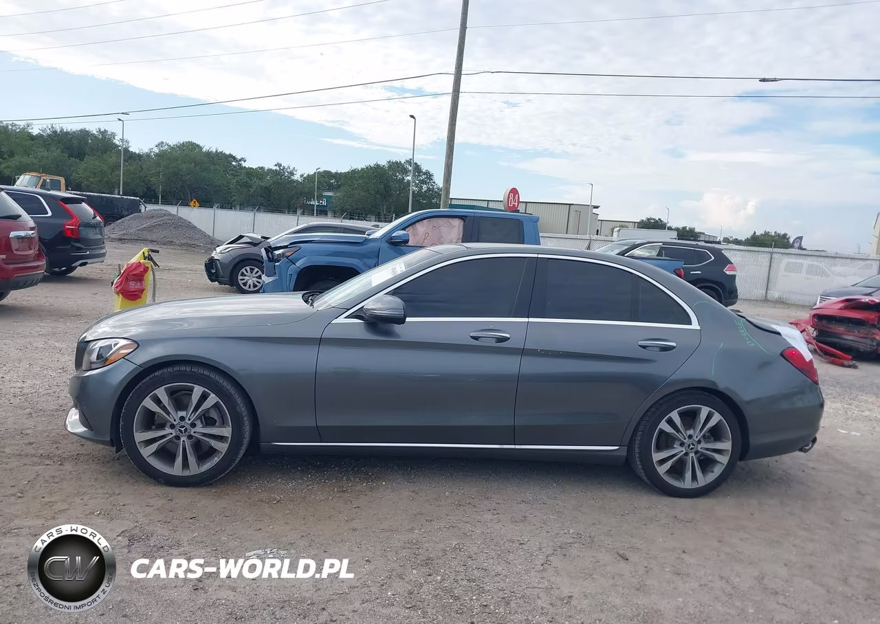 2018 Mercedes-Benz C 300 VIN:55SWF4JB0JU247830 - 14