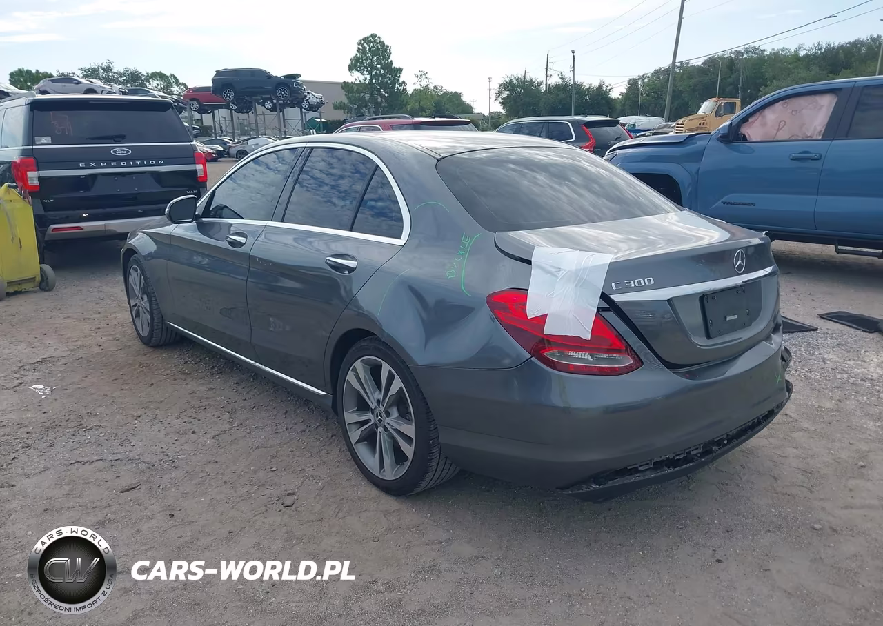2018 Mercedes-Benz C 300 VIN:55SWF4JB0JU247830 - 3