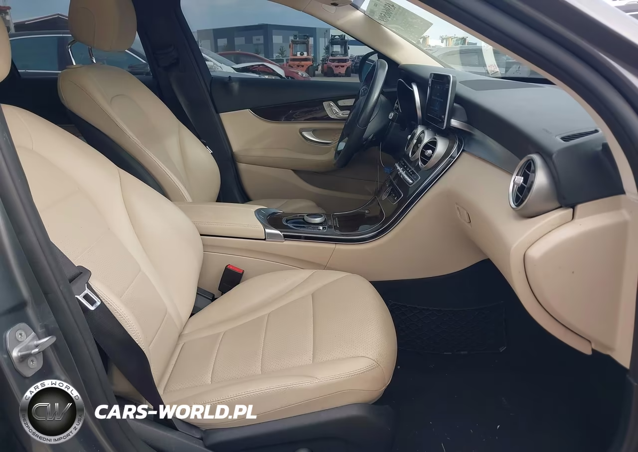 2018 Mercedes-Benz C 300 VIN:55SWF4JB0JU247830 - 5