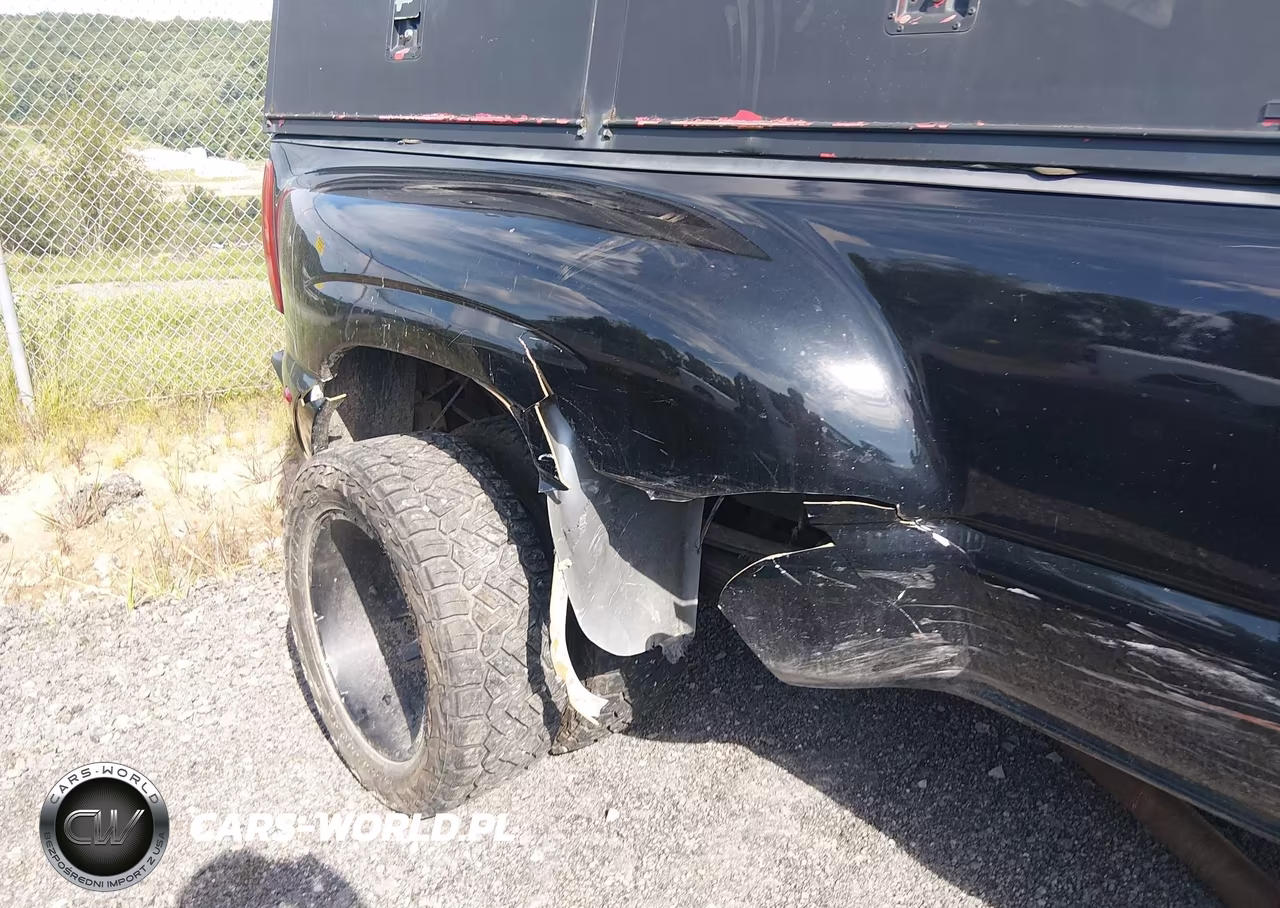2002 Chevrolet Silverado 3500 Ls VIN:1GCJK33152F200179 - 17