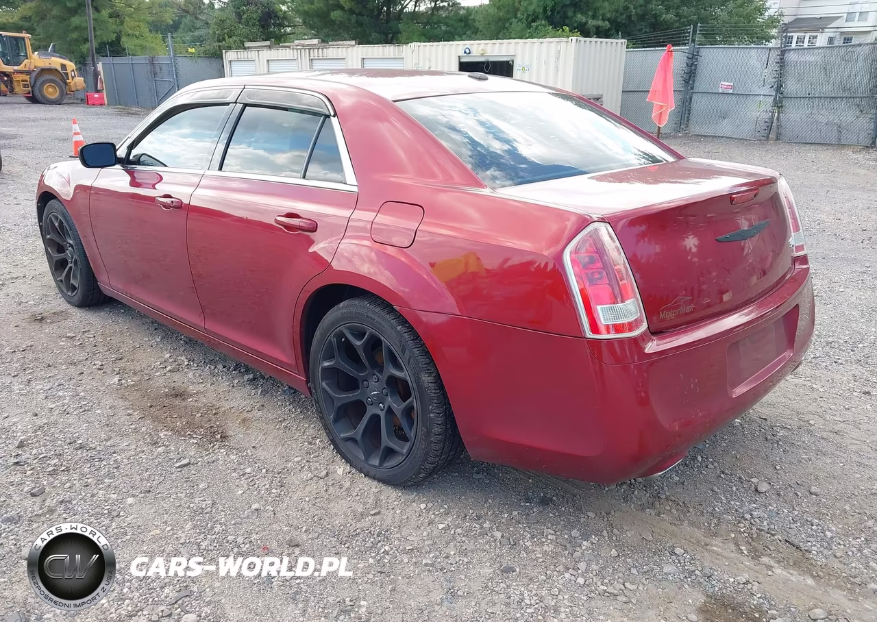 2013 Chrysler 300 300S VIN:2C3CCABG0DH691816 - 3