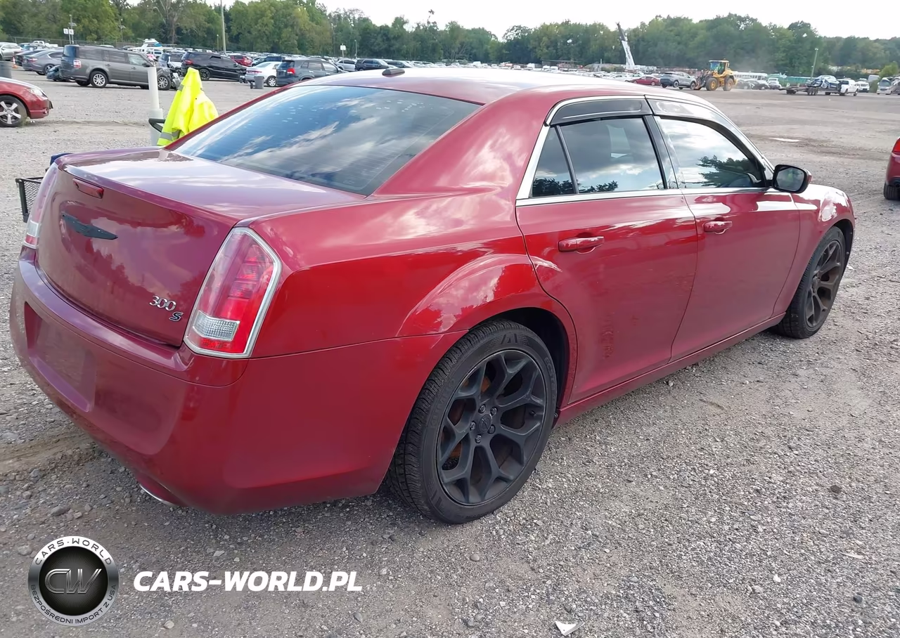 2013 Chrysler 300 300S VIN:2C3CCABG0DH691816 - 4