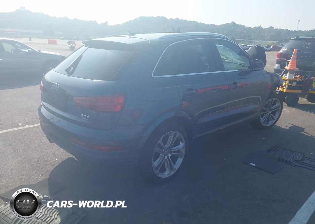 2017 Audi Q3 2.0T Premium VIN:WA1JCCFS4HR007427 - 4
