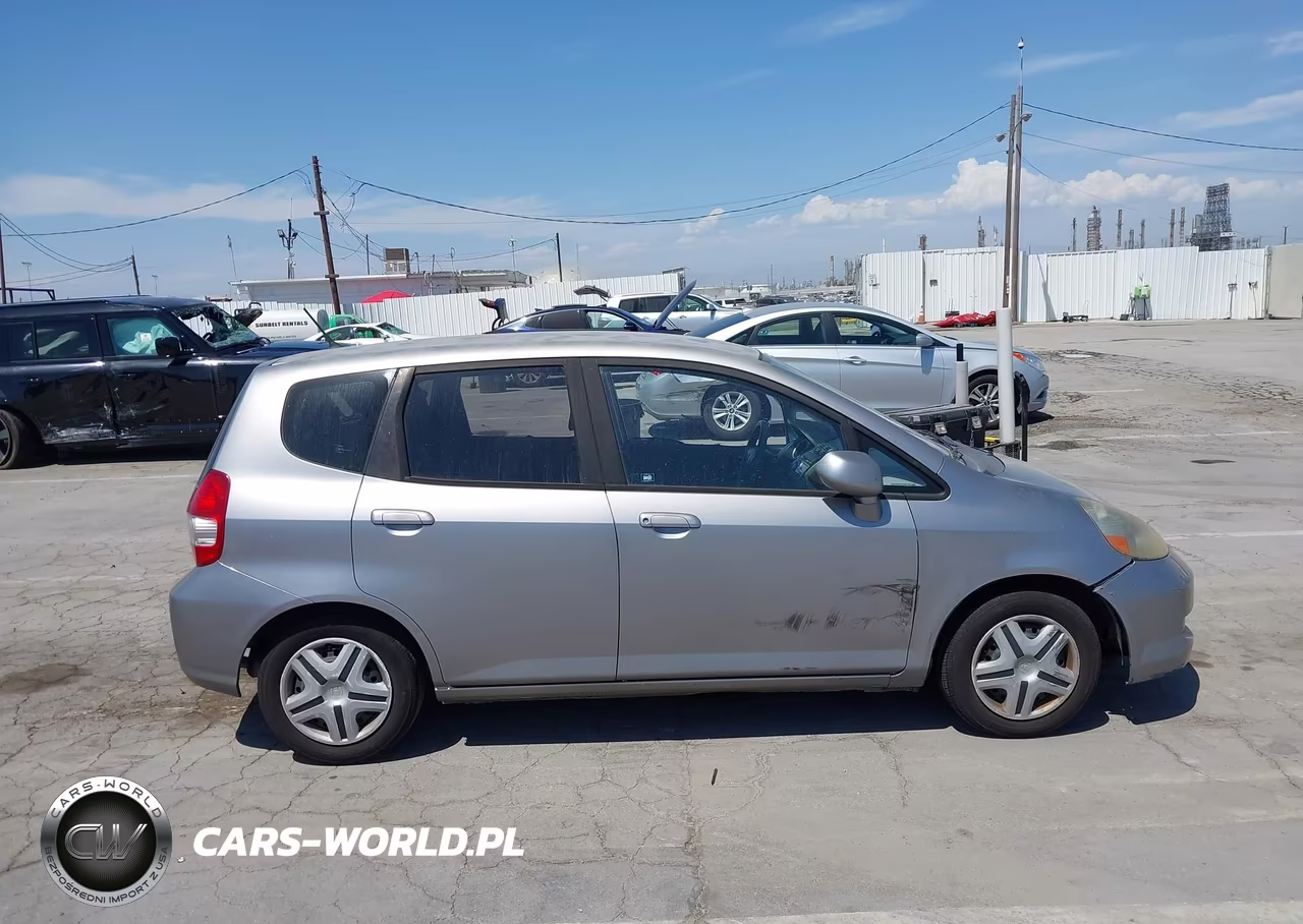 2007 Honda Fit VIN:JHMGD38457S016588 - 13