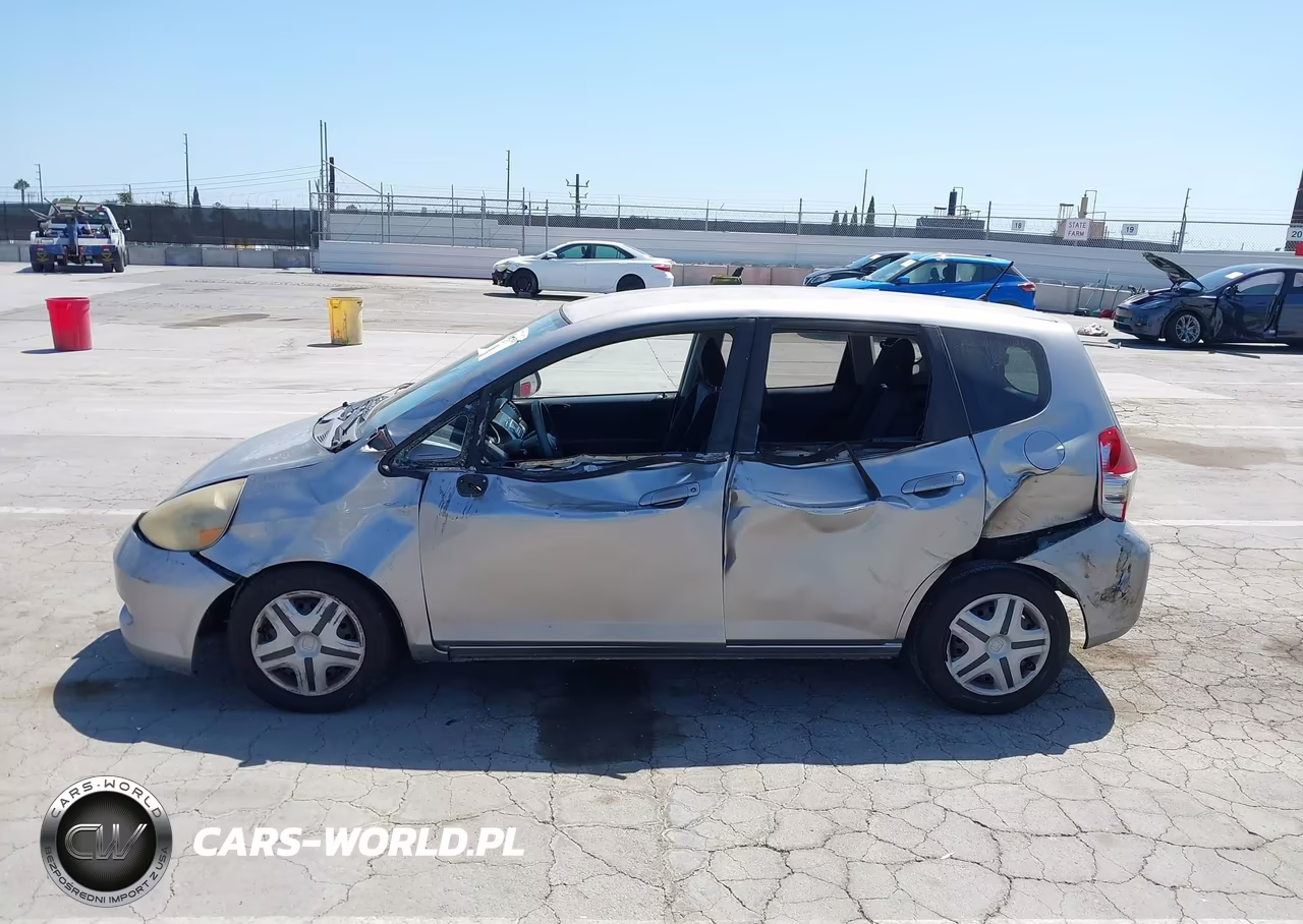 2007 Honda Fit VIN:JHMGD38457S016588 - 14