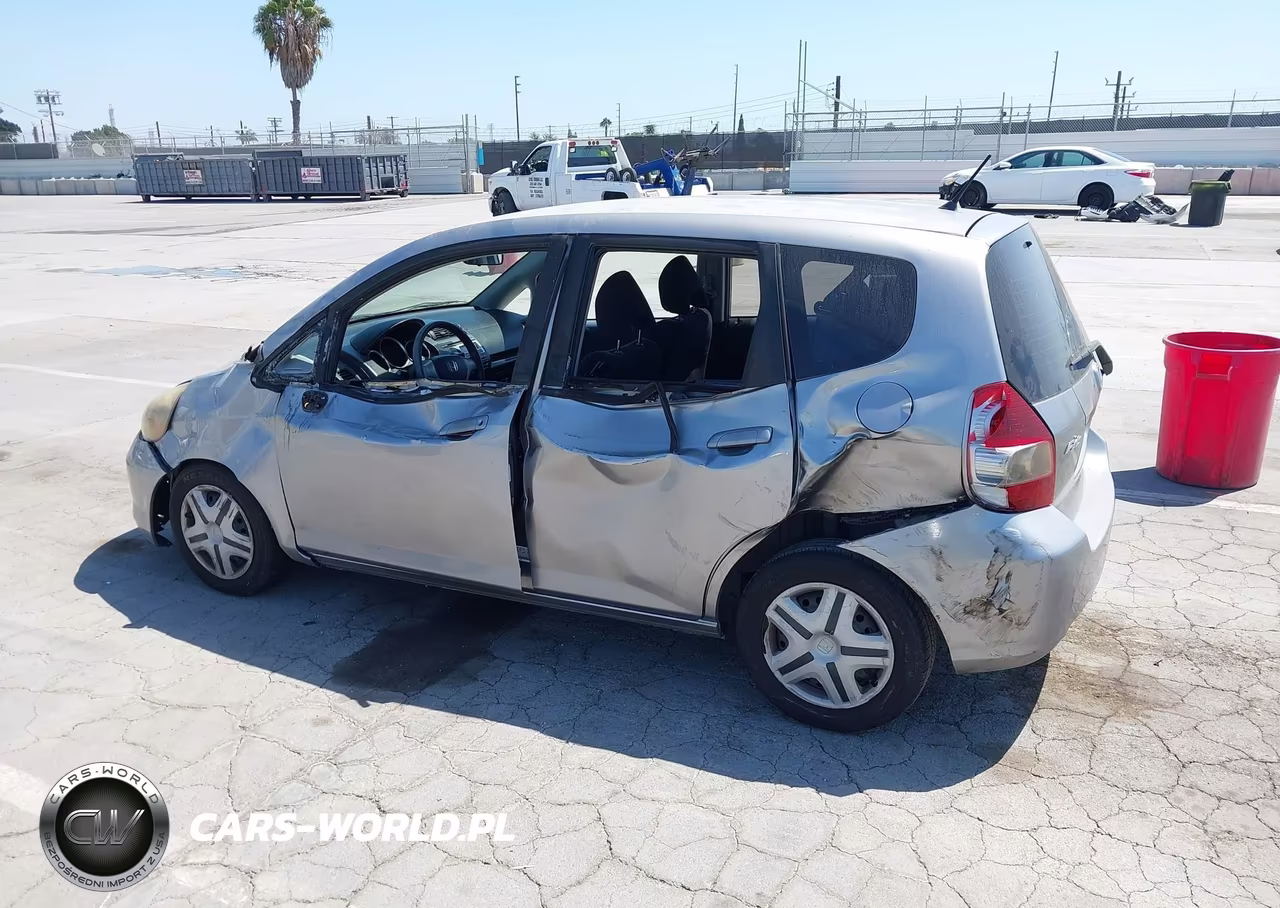 2007 Honda Fit VIN:JHMGD38457S016588 - 3