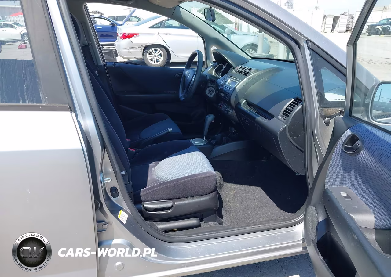2007 Honda Fit VIN:JHMGD38457S016588 - 5