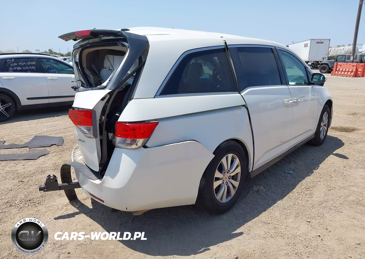 2016 Honda Odyssey Se VIN:5FNRL5H33GB114466 - 4