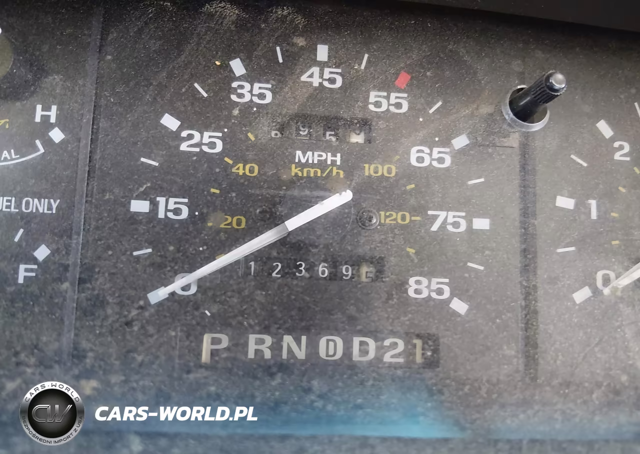 1992 Ford Explorer VIN:1FMDU34X8NUD08303 - 14