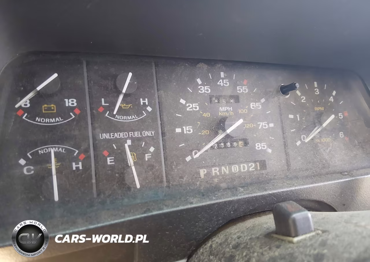 1992 Ford Explorer VIN:1FMDU34X8NUD08303 - 7