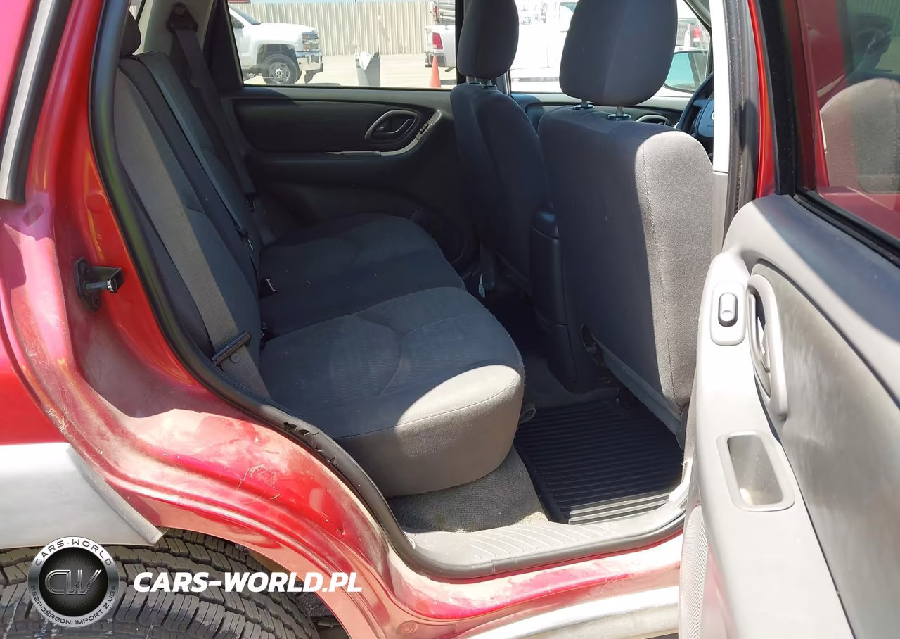 2006 Mazda Tribute I VIN:4F2YZ02Z66KM18404 - 8