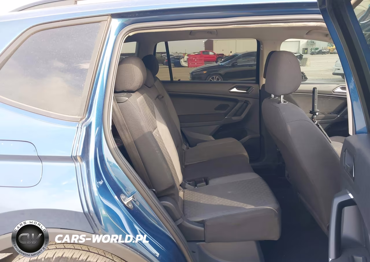2018 Volkswagen Tiguan 2.0T S VIN:3VV1B7AX9JM011744 - 8